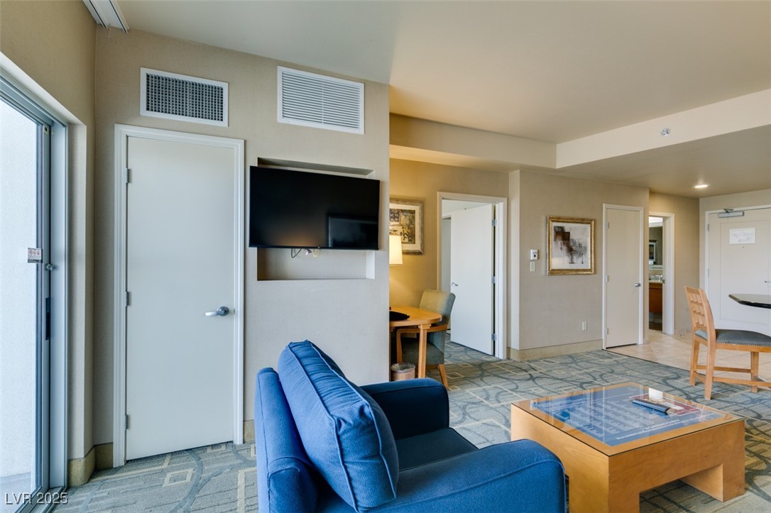 211 East Flamingo Road, Unit 1214 Las Vegas, NV 89169 - Photo 9 of 43