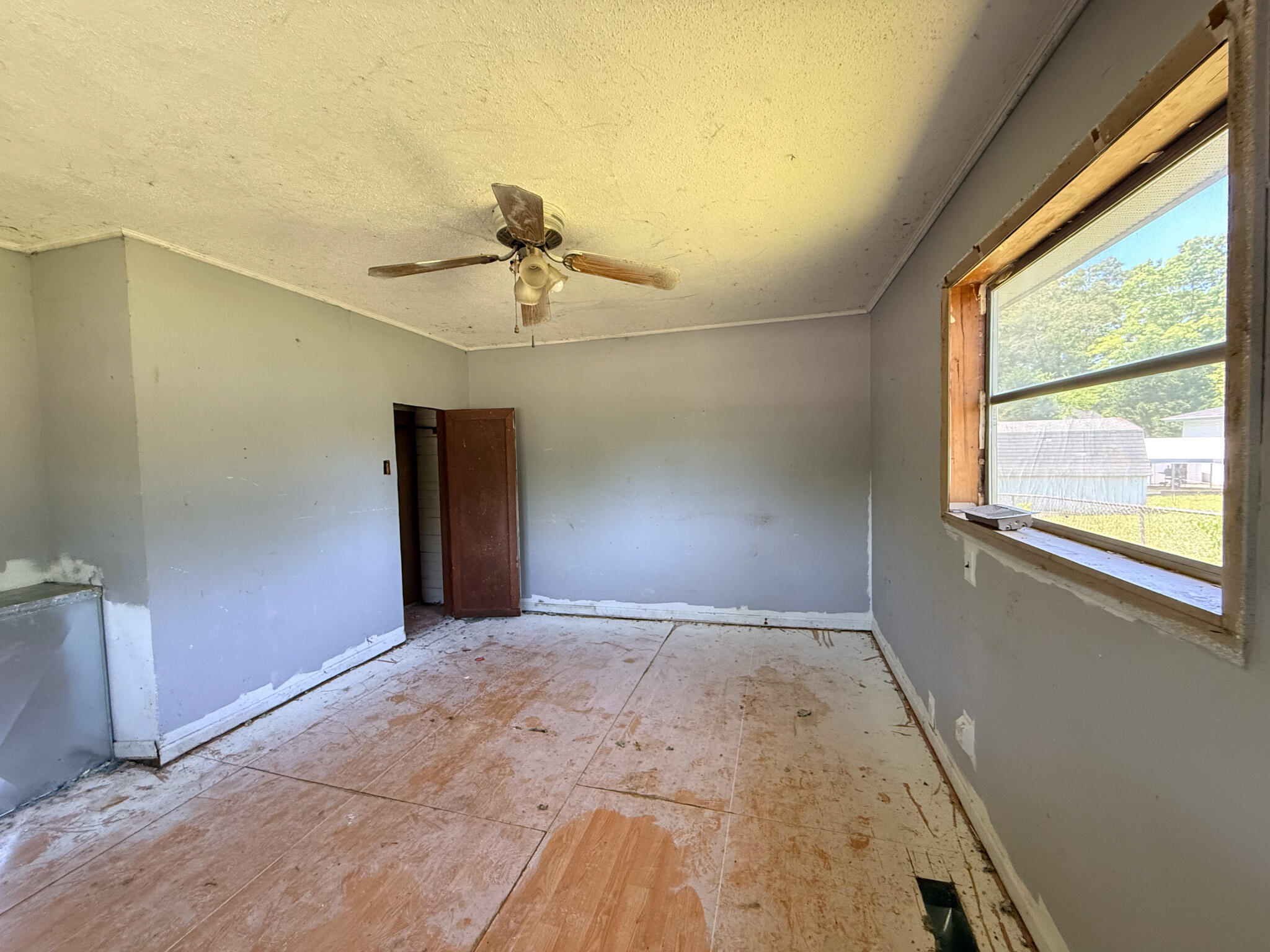 408 Chestnut Street LaFayette, GA 30728 - Photo 5 of 26 IMG_6741