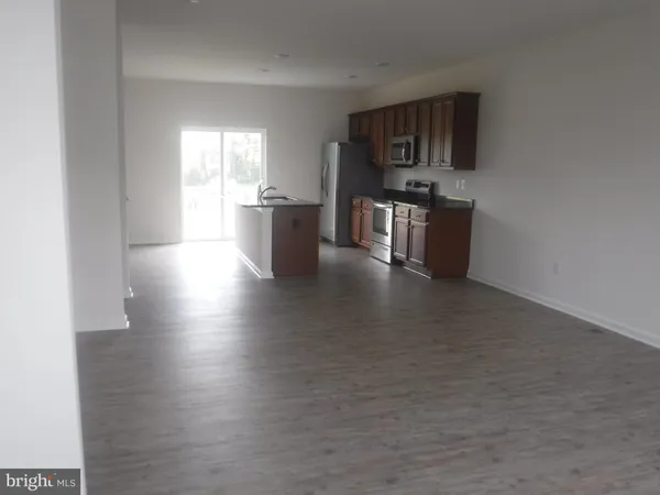 $1,825 | 202 Magellan Drive, Martinsburg, WV 25404