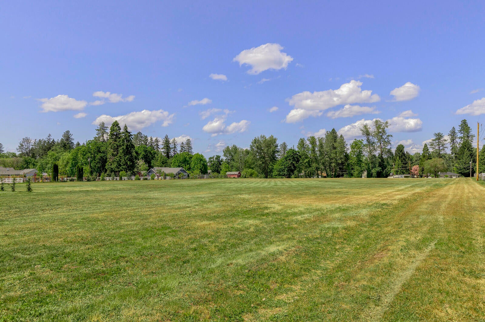 2890 South River Road Grants Pass, OR 97527 - Photo 1 of 1 04_SRR_4_mls