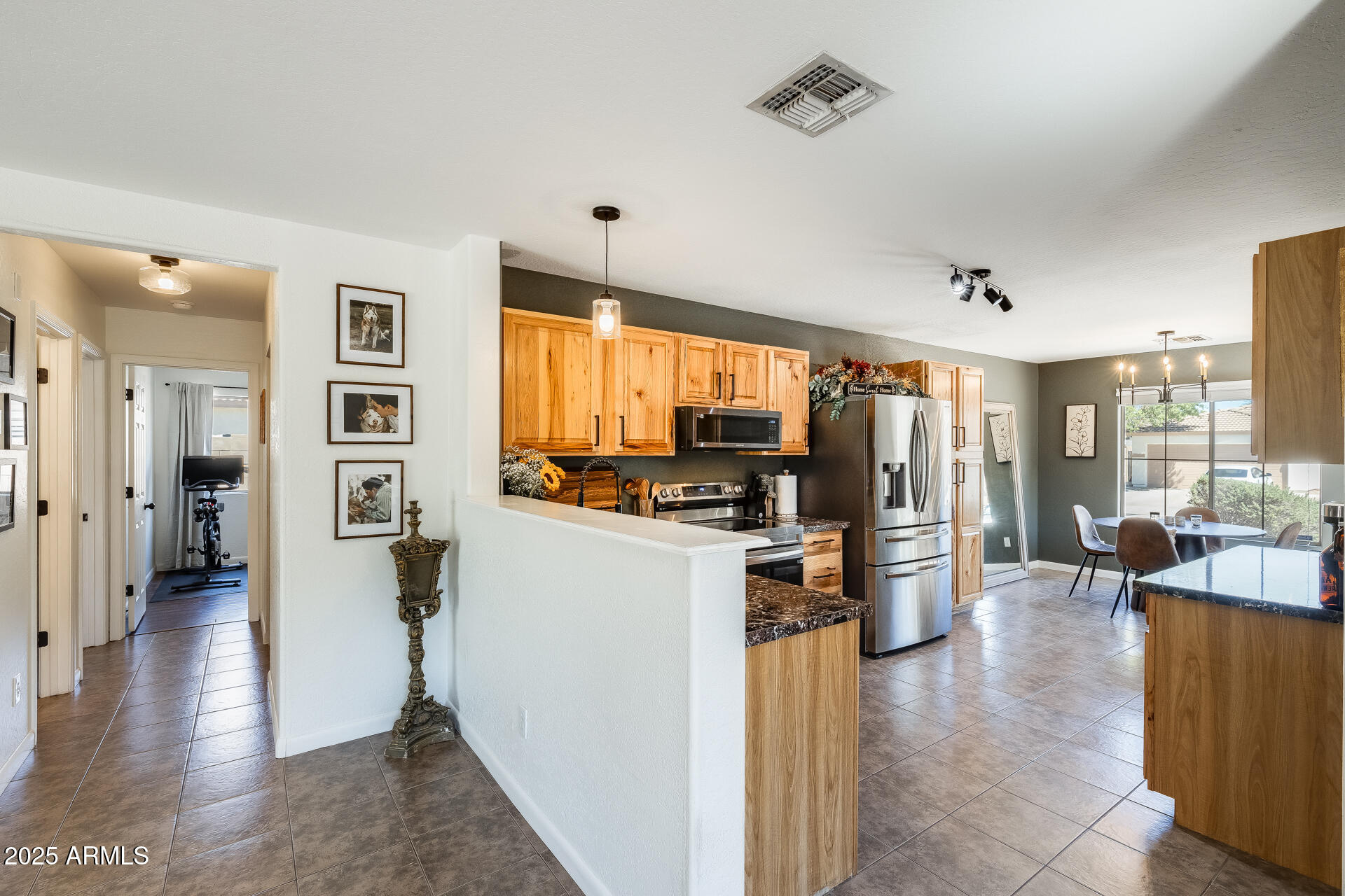 16103 West Redfield Road Surprise, AZ 85379 - Photo 10 of 27