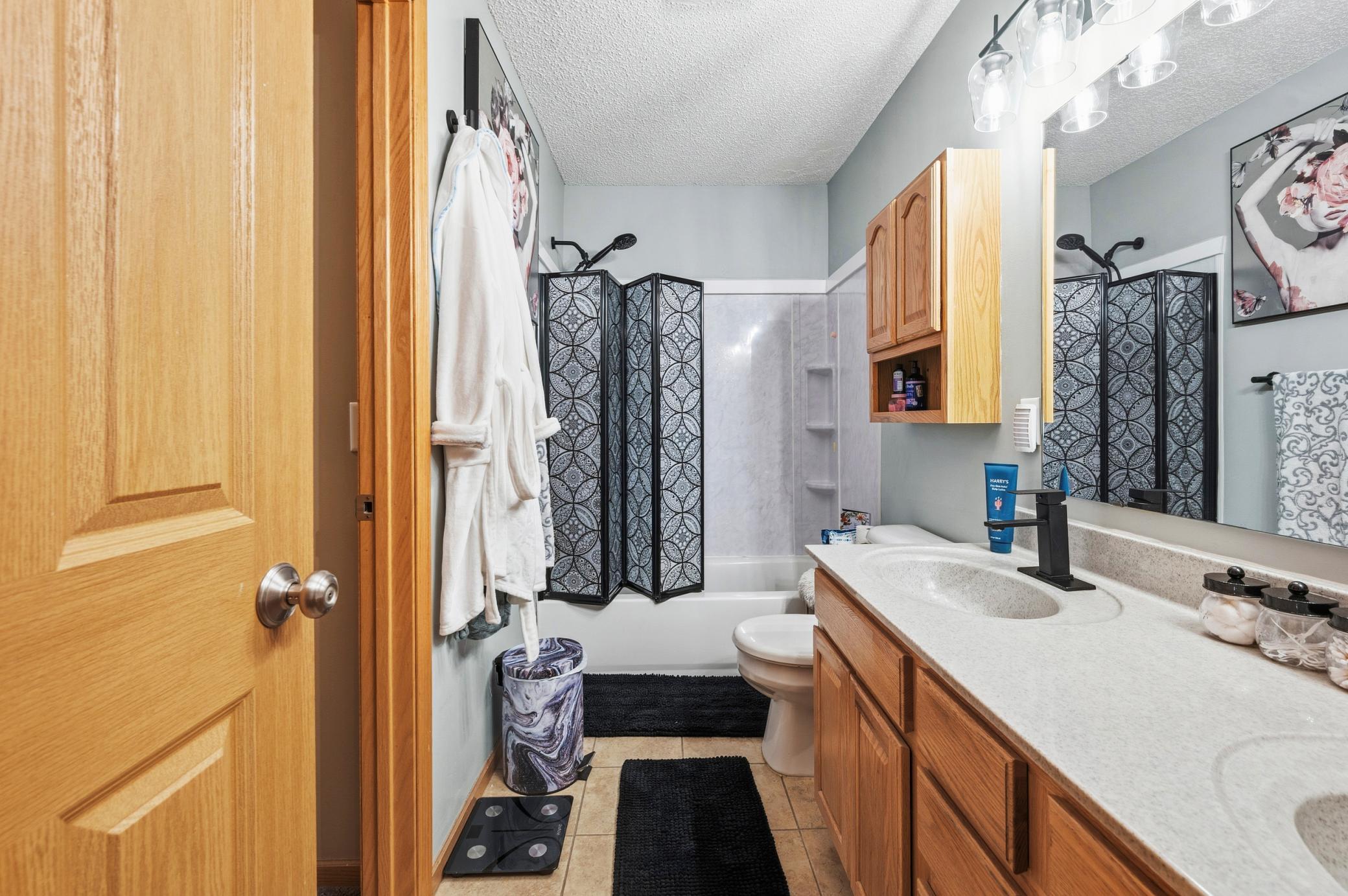 4570 Blaylock Way, Unit 4202 Inver Grove Heights, MN 55076 - Photo 23 of 42