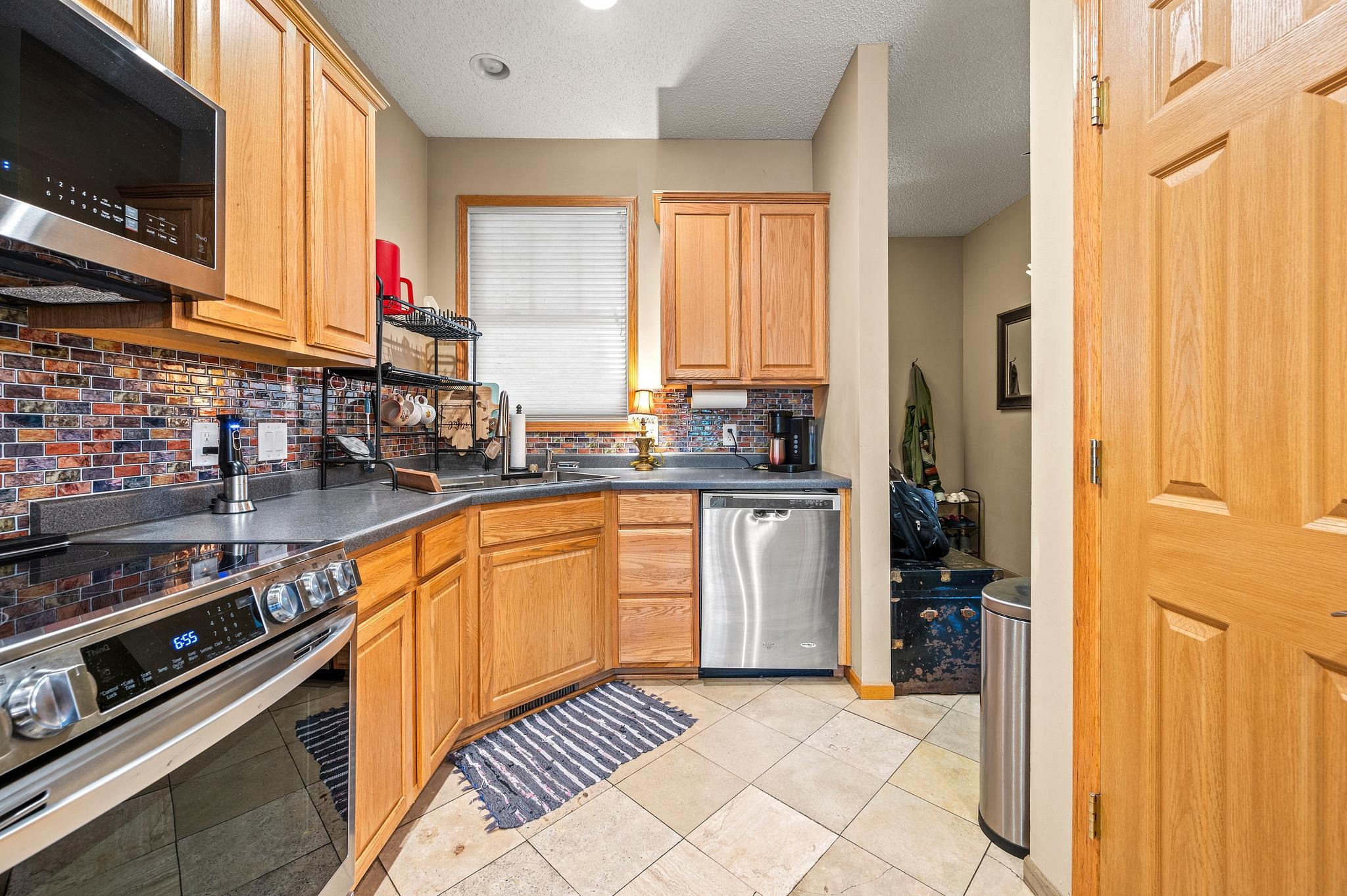 4570 Blaylock Way, Unit 4202 Inver Grove Heights, MN 55076 - Photo 10 of 42