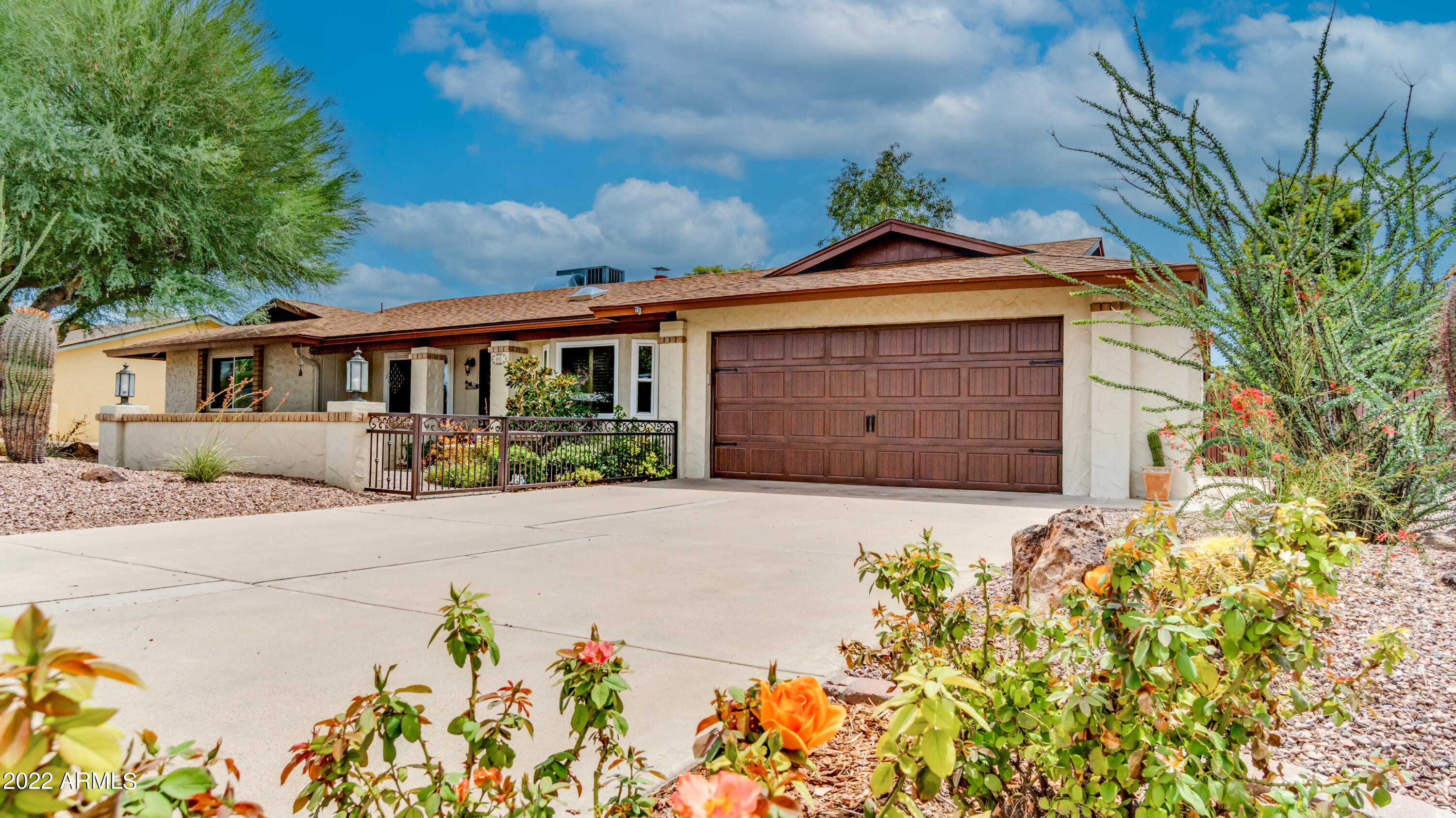 601 East Winged Foot Road Phoenix, AZ 85022 - Photo 1 of 41 601 E WINGED FOOT RD-1