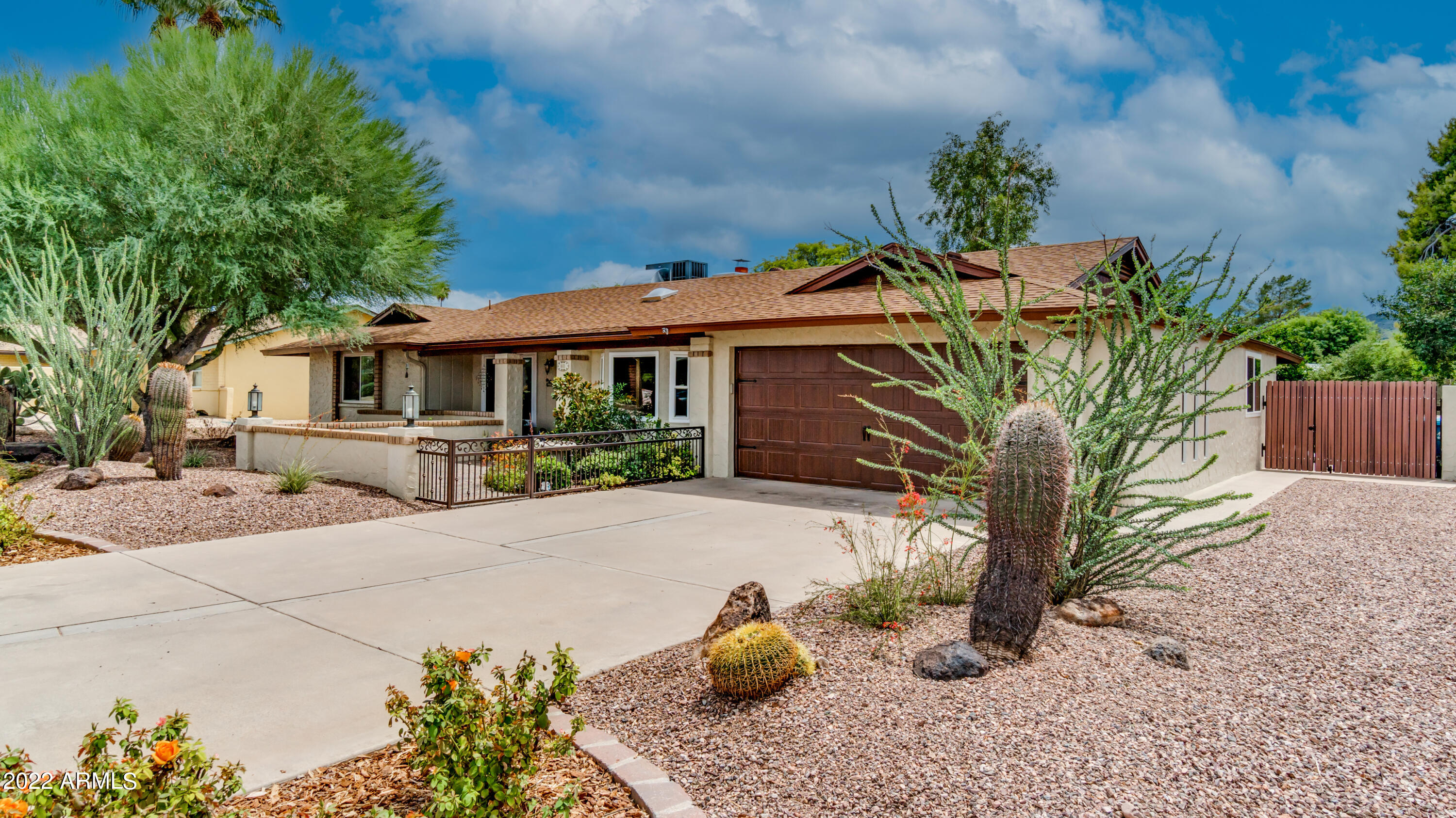 601 East Winged Foot Road Phoenix, AZ 85022 - Photo 30 of 41 601 E WINGED FOOT RD-2
