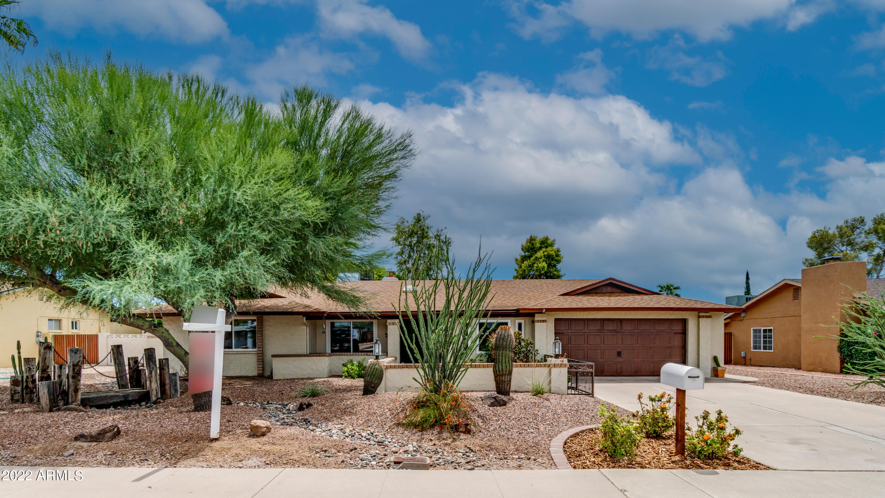 601 East Winged Foot Road Phoenix, AZ 85022 - Photo 32 of 41 601 E WINGED FOOT RD-4