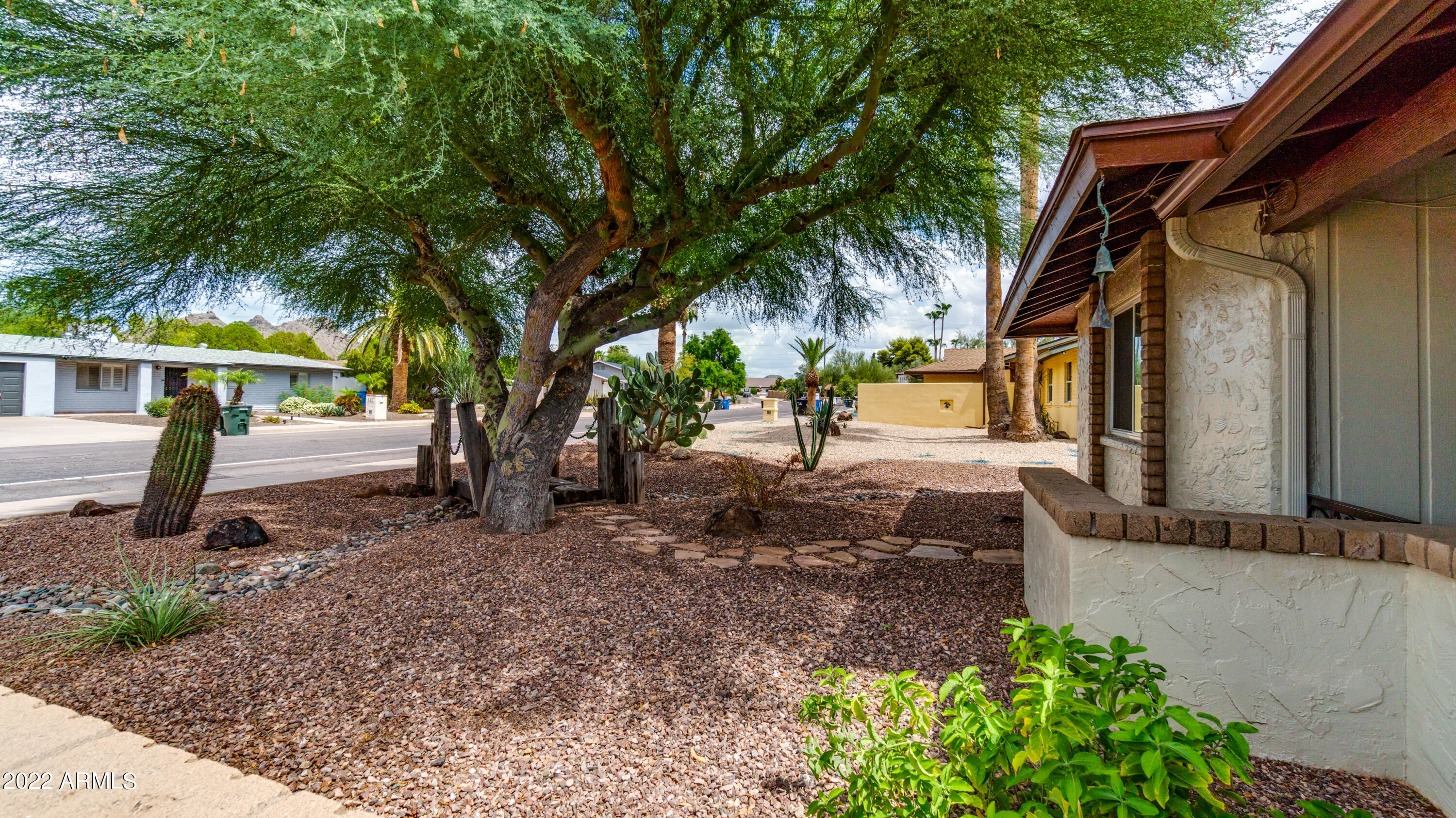 601 East Winged Foot Road Phoenix, AZ 85022 - Photo 40 of 41 601 E WINGED FOOT RD-7