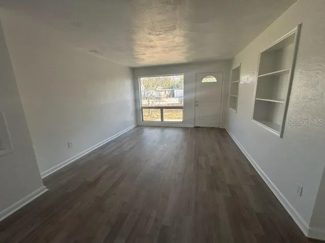 $1,600 | 760 Greenway Place, Daytona Beach, FL 32114