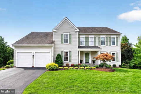 $1,250,000 | 5126 Myrtle Leaf Drive, Fairfax, VA 22030