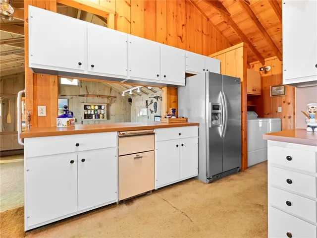 $1,599,000 | 15 George W Finnerty Road, Barrington, RI 02806