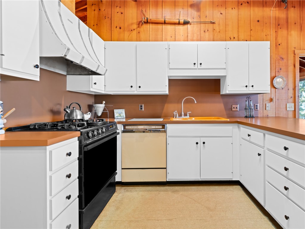 15 George W Finnerty Road Barrington, RI 02806 - Photo 12 of 24