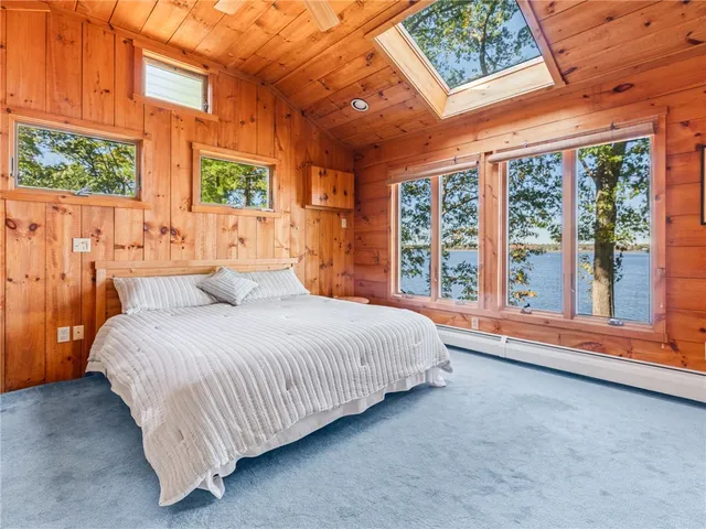 $1,599,000 | 15 George W Finnerty Road, Barrington, RI 02806