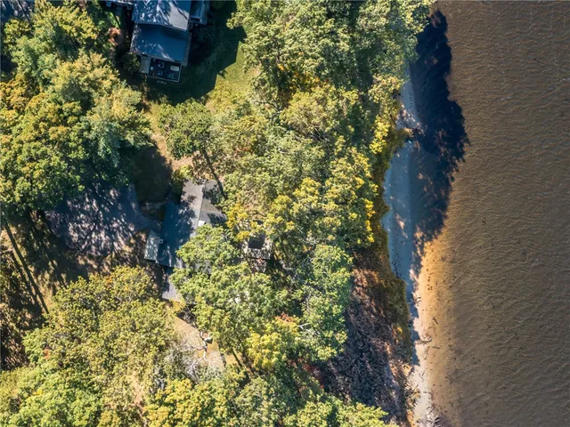 $1,599,000 | 15 George W Finnerty Road, Barrington, RI 02806