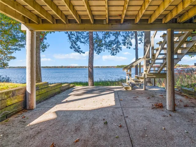 $1,599,000 | 15 George W Finnerty Road, Barrington, RI 02806