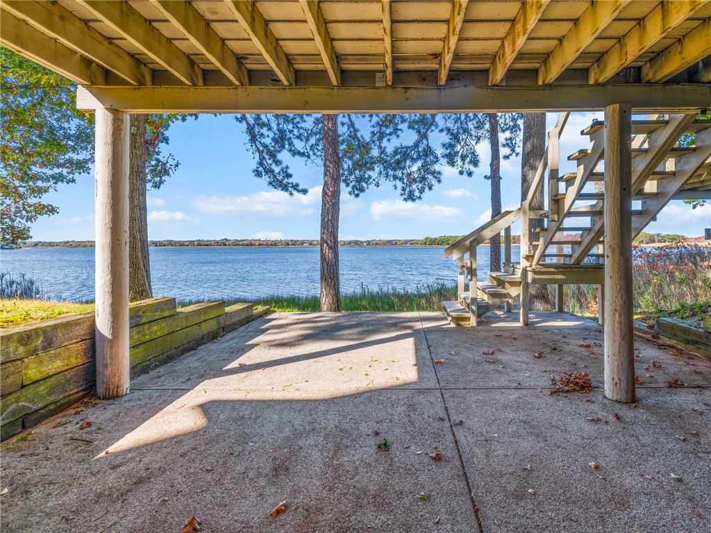 15 George W Finnerty Road Barrington, RI 02806 - Photo 9 of 24