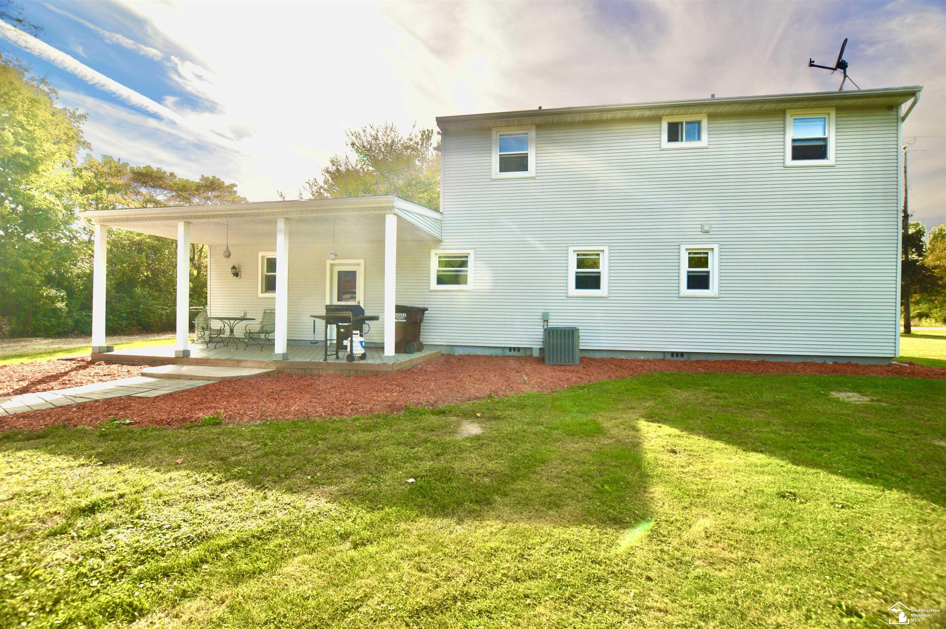 12440 Sumpter Road Carleton, MI 48117 - Photo 23 of 34