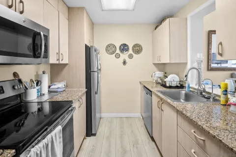 $439,000 | 3890 Nobel Drive, Unit 204, San Diego, CA 92122