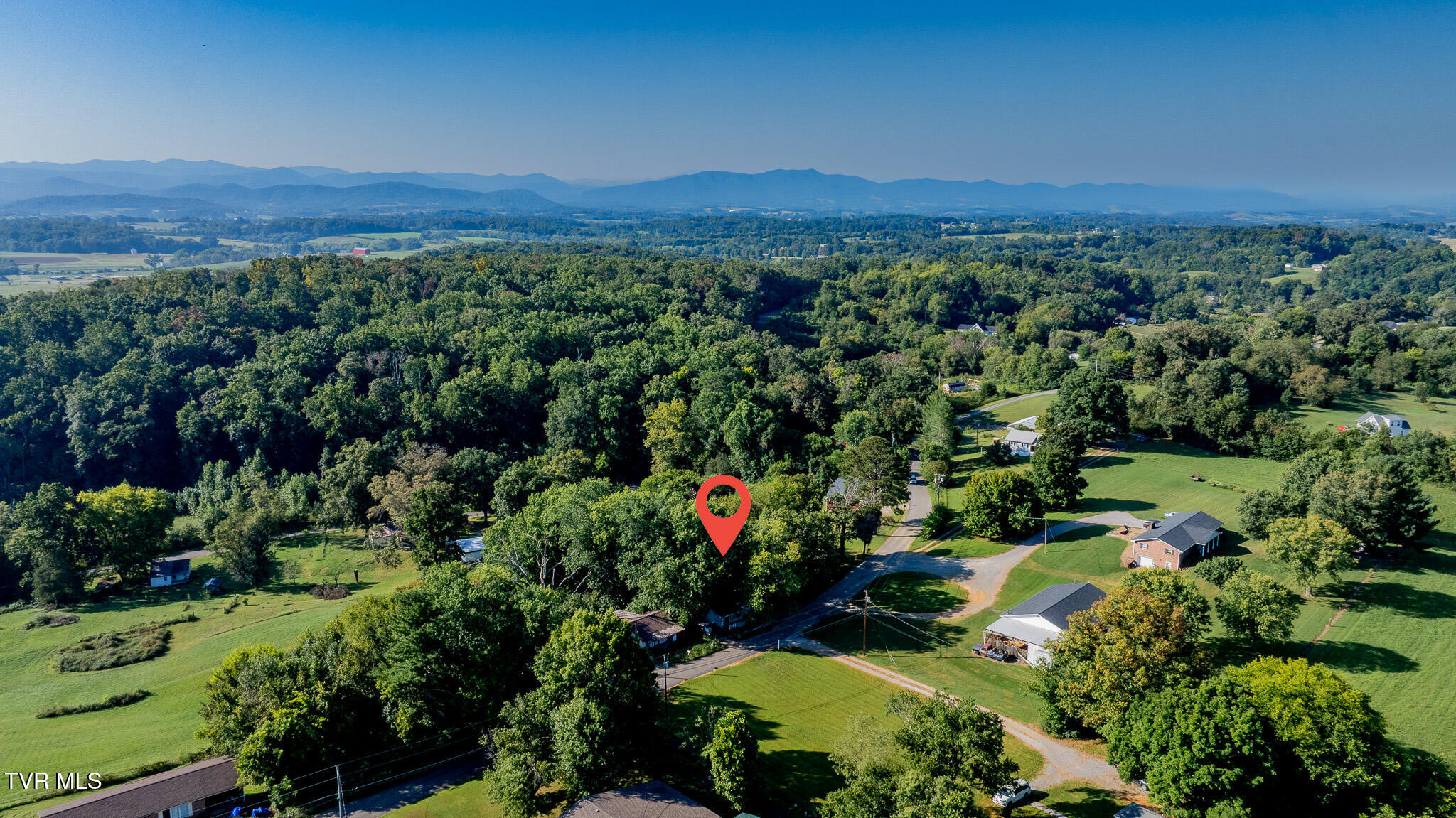2215 Whirlwind Road Greeneville, TN 37743 - Photo 2 of 9 dji_fly_20260904_094216_0901_17885293786