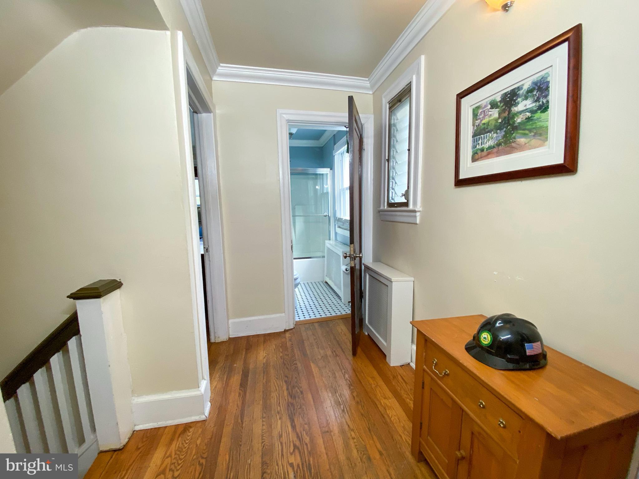 30 Rock Hill Road Bala Cynwyd, PA 19004 - Photo 6 of 12 Upstairs hallway