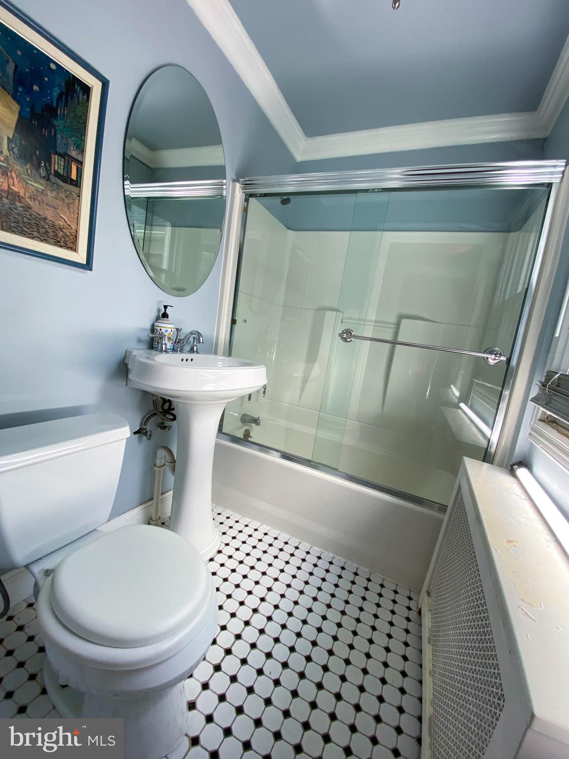 30 Rock Hill Road Bala Cynwyd, PA 19004 - Photo 8 of 12 Hall full bath