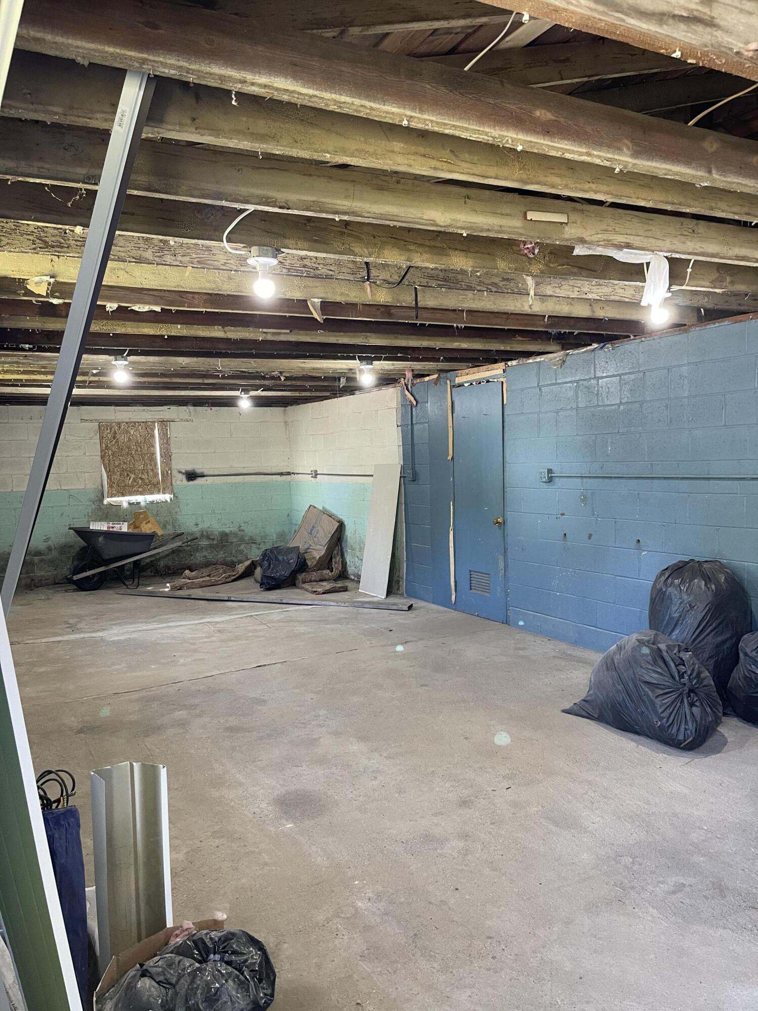 23947 Cutler Road Newaygo, MI 49337 - Photo 33 of 34 2nd half of outbuilding
