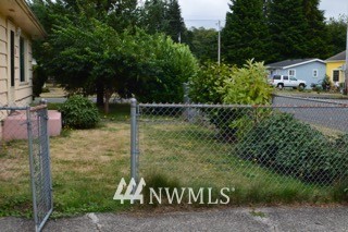 1233 5th Street Cosmopolis, WA 98537 - Photo 5 of 10 Gallery Image 5