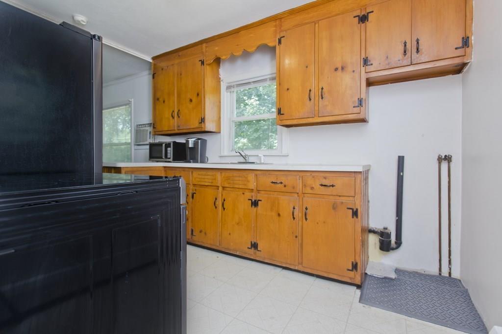 102 Melba Street Springfield, MA 01119 - Photo 37 of 42
