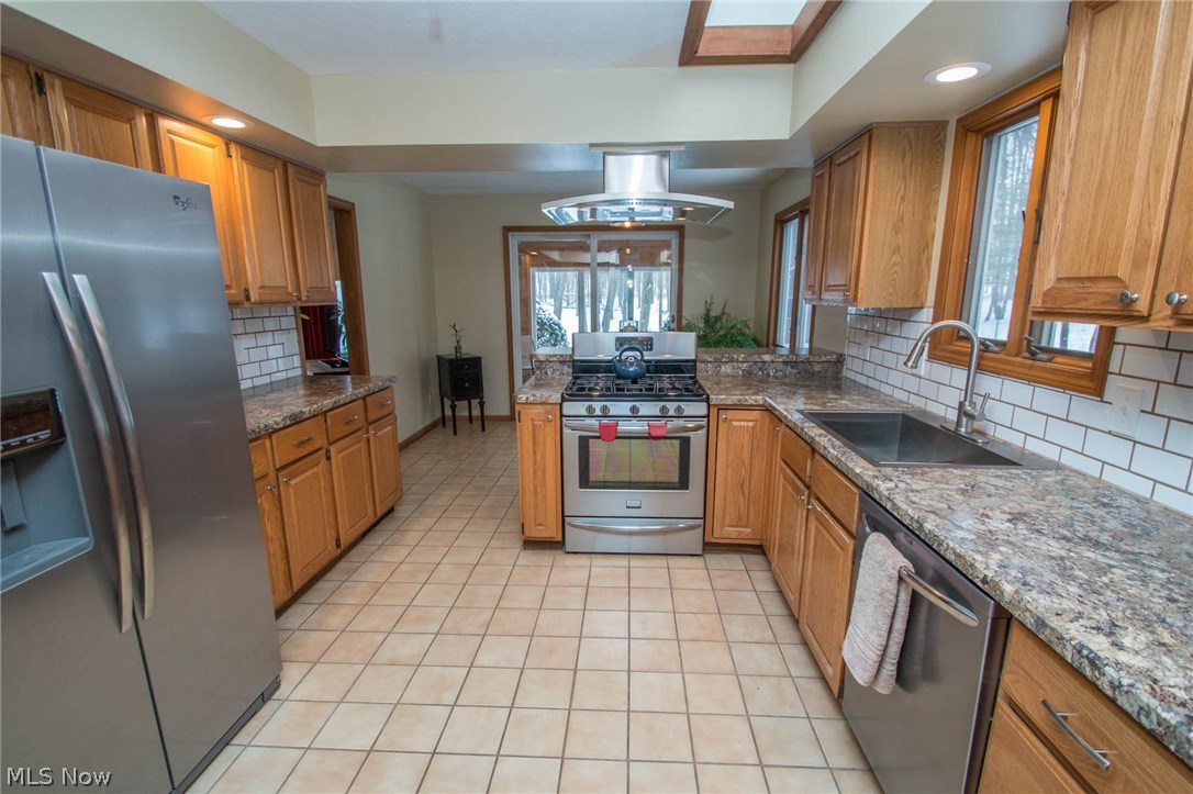 19447 Albion Road Strongsville, OH 44149 - Photo 10 of 35 Gallery Image 10
