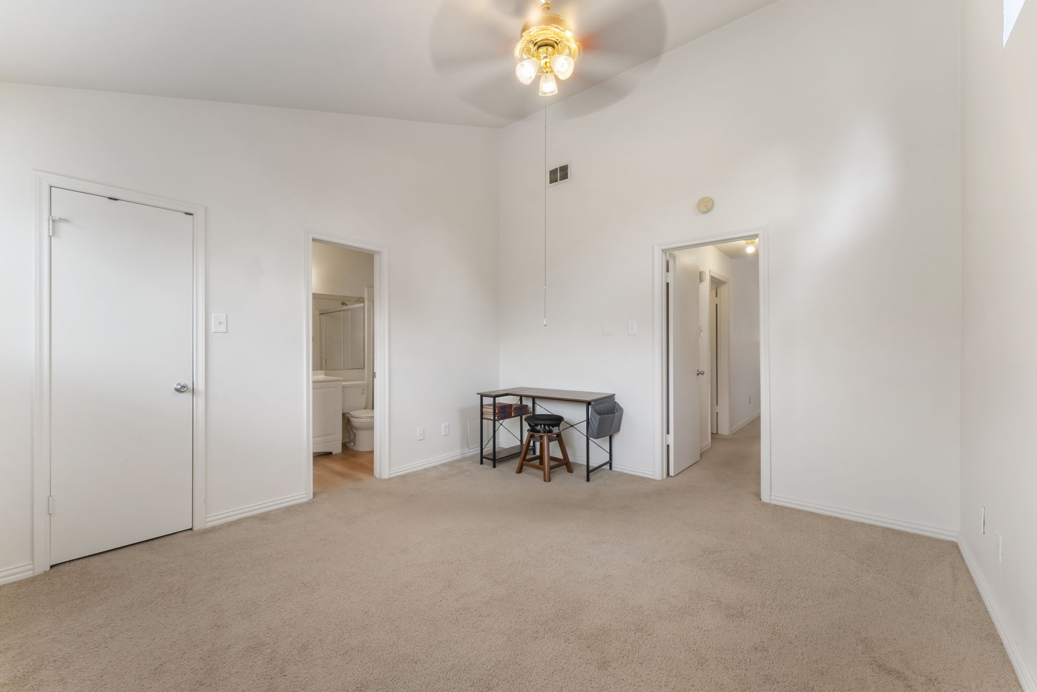 3500 Tangle Brush Drive, Unit 139 Spring, TX 77381 - Photo 8 of 22 a view of an empty room with a window