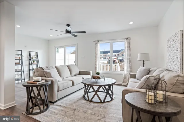 $439,900 | 617 New Avenue, Front Royal, VA 22630