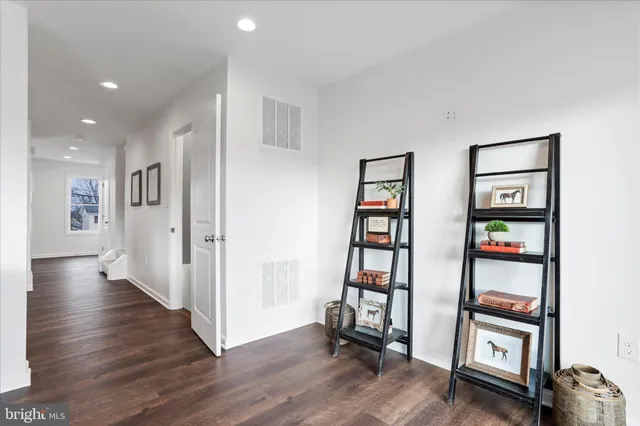 $439,900 | 617 New Avenue, Front Royal, VA 22630