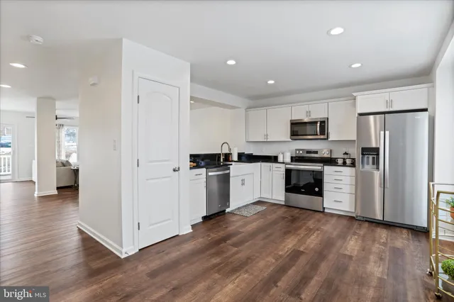 $439,900 | 617 New Avenue, Front Royal, VA 22630