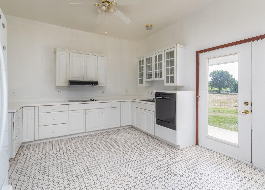 3800 Haley Rd 9