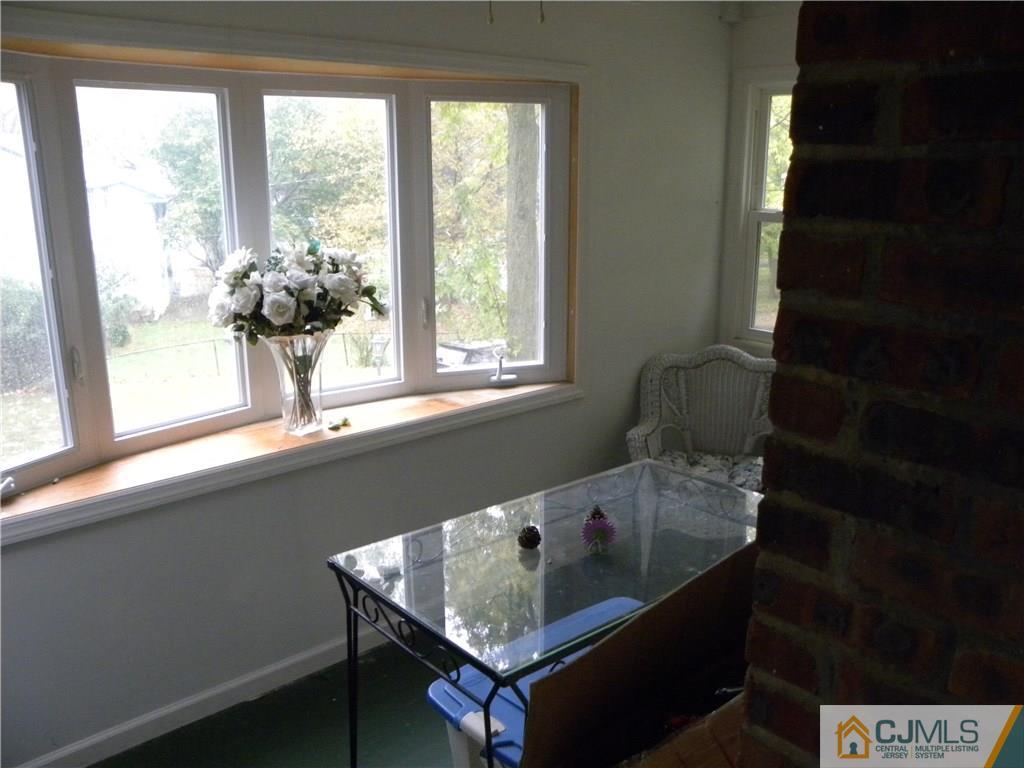 28 Voorhees Road New Brunswick, NJ 08901 - Photo 11 of 20 Gallery Image 11