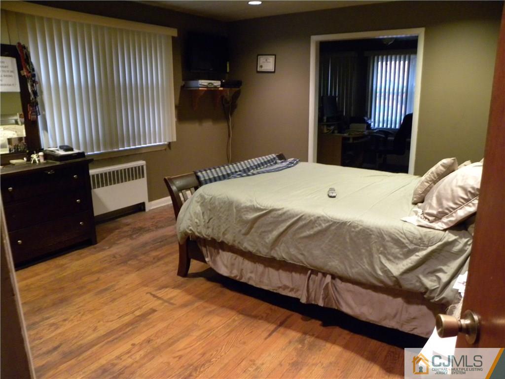 28 Voorhees Road New Brunswick, NJ 08901 - Photo 17 of 20 Gallery Image 17