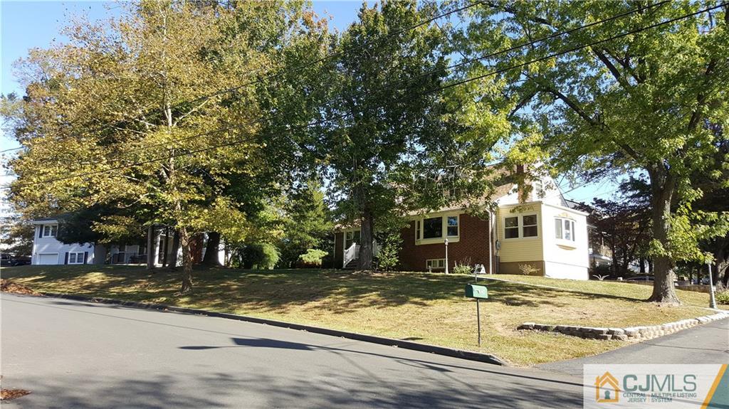 28 Voorhees Road New Brunswick, NJ 08901 - Photo 4 of 20 Gallery Image 4