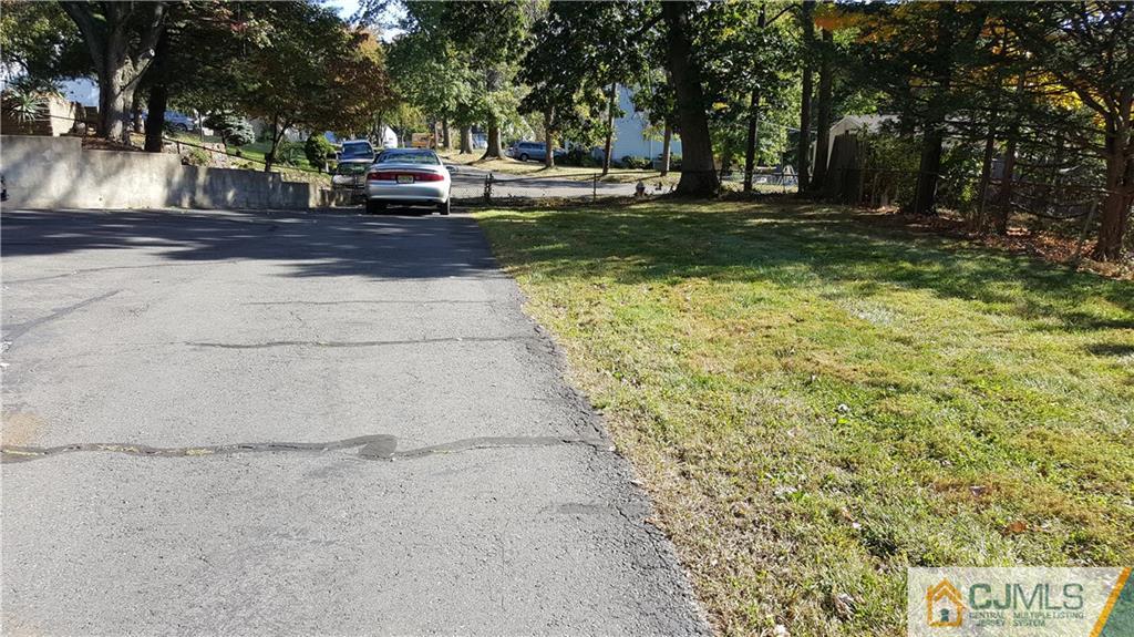 28 Voorhees Road New Brunswick, NJ 08901 - Photo 6 of 20 Gallery Image 6