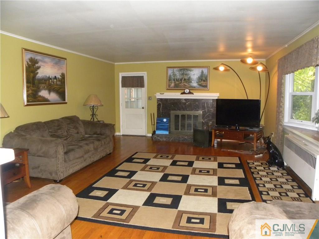 28 Voorhees Road New Brunswick, NJ 08901 - Photo 8 of 20 Gallery Image 8