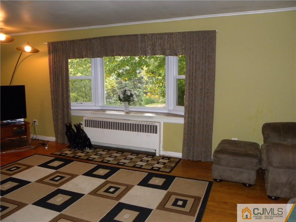 28 Voorhees Road New Brunswick, NJ 08901 - Photo 9 of 20 Gallery Image 9