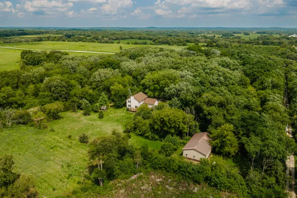 $750,000 | 67 Highway 67, Eagle, WI 53119
