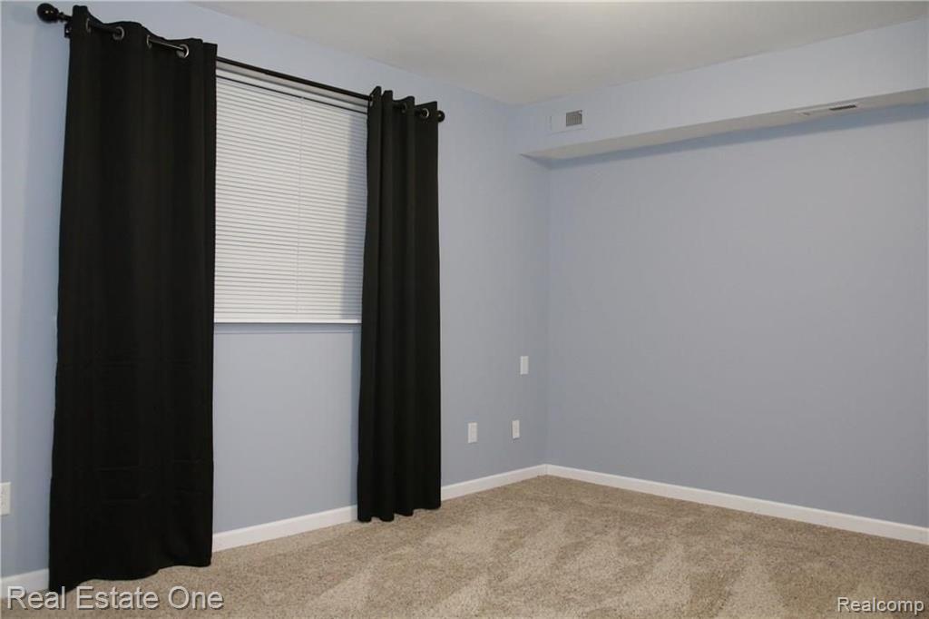 30060 Twelve Mile Road, Unit 86 Farmington, MI 48334 - Photo 16 of 25
