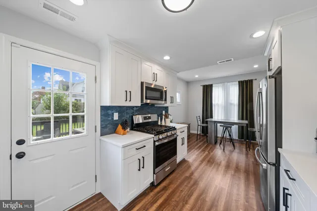 $400,000 | 3810 Huey Avenue, Drexel Hill, PA 19026