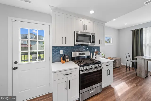 $400,000 | 3810 Huey Avenue, Drexel Hill, PA 19026