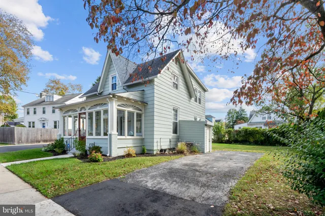 $400,000 | 3810 Huey Avenue, Drexel Hill, PA 19026