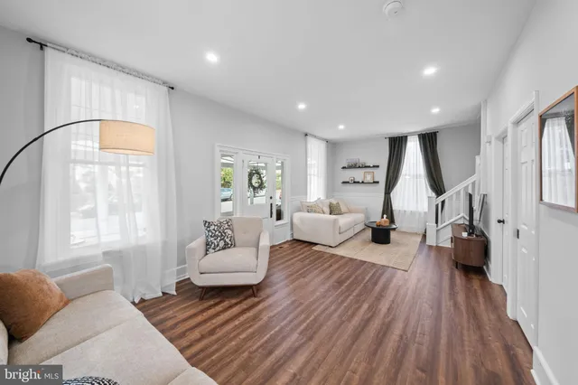 $400,000 | 3810 Huey Avenue, Drexel Hill, PA 19026