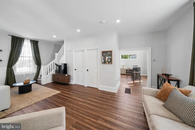 $400,000 | 3810 Huey Avenue, Drexel Hill, PA 19026