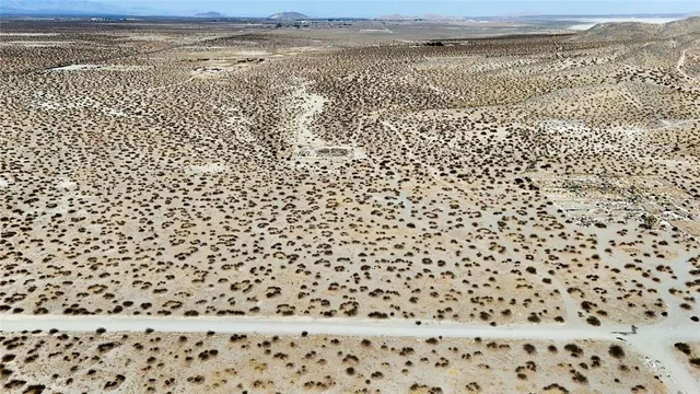 $39,900 | 18 Sky Ranch Road, Adelanto, CA 92301