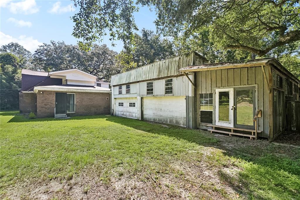 30500 Azalea Lane Lacombe, LA 70445 - Photo 2 of 17