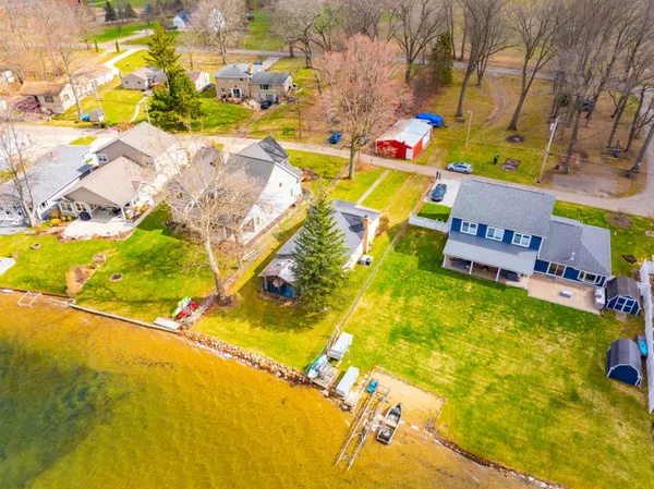 $419,000 | 8664 East Long Lake Drive, Scotts, MI 49088