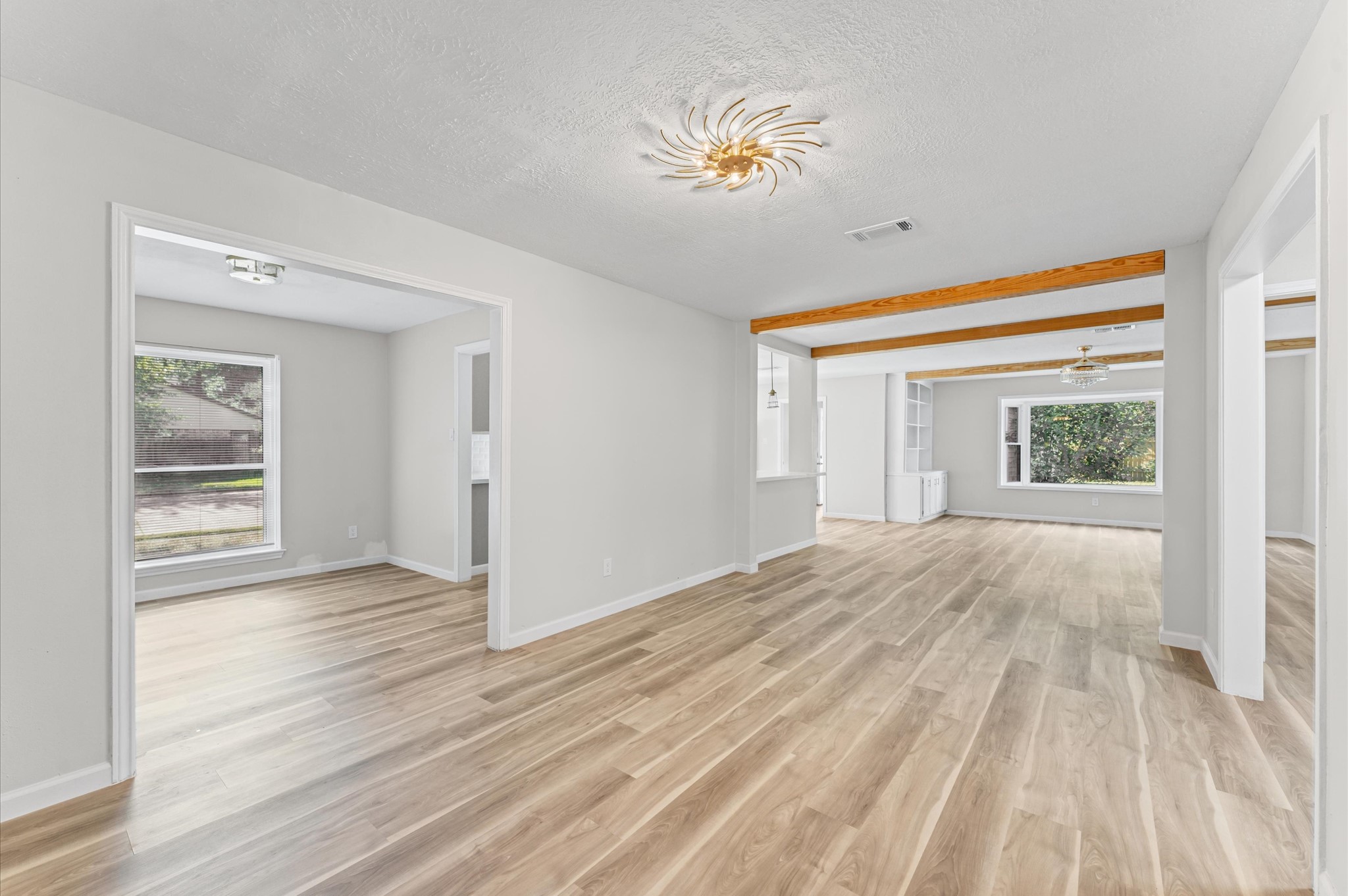 25503 Foxbriar Lane Spring, TX 77373 - Photo 11 of 33